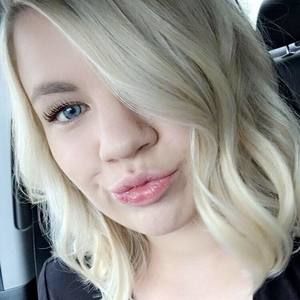 Meet your Posher, Annalee